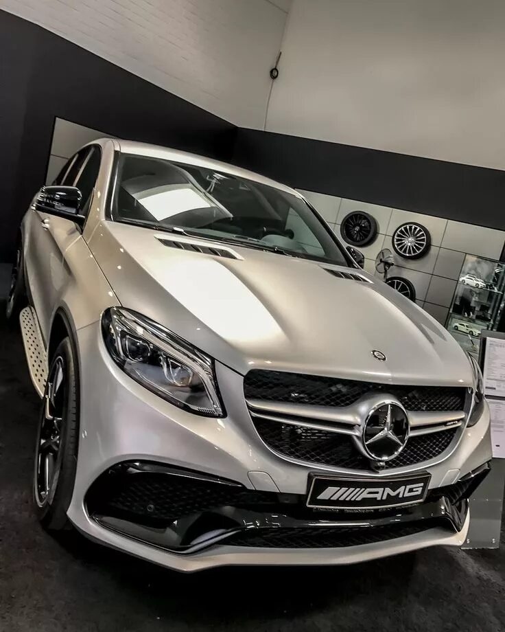 Последняя модель мерседес мерседес бенц. Mercedes benz cla 200. Мерседес, новый выпуск mercedes benz. Мерседес cla 200 новый. Мерседес benz vision eqs.