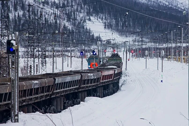 Мурманск железная дорога. Юкспориок. ЖДЦ Апатиты. Кировск Мурманская область РЖД станция. Апатит Мурманская область ЖД.