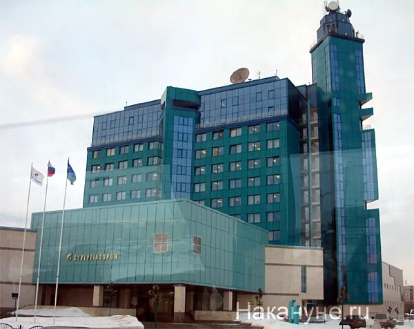 Филиалы газпрома тюмень. Здание Газпрома в Тюмени на Республике. Тюмень головной офис Газпрома.