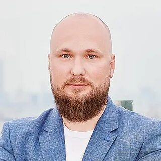 Директор новик