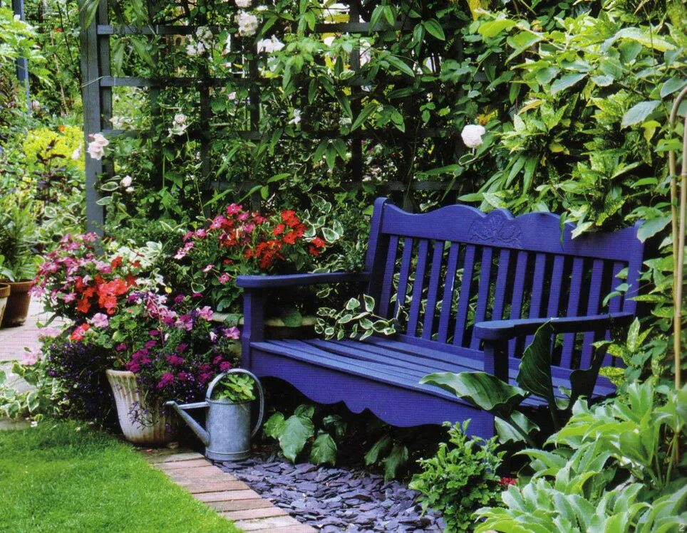Мой сад. Скамейка в саду. Скамейки для дачного участка. Уютный уголок в саду. Красивые уголки сада.