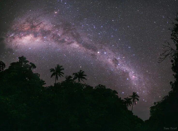Under the milky way. Звездное небо млечный путь галактика. млечный путь milky way. южное ночное небо. звездное небо в тропиках.