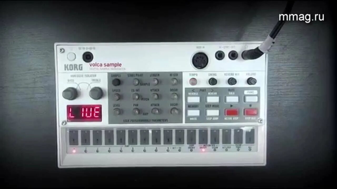 Корг обзор. Синтезаторы korg volca nubass. korg volca sample 2. korg volca sample. korg volca sample 2 обзор.