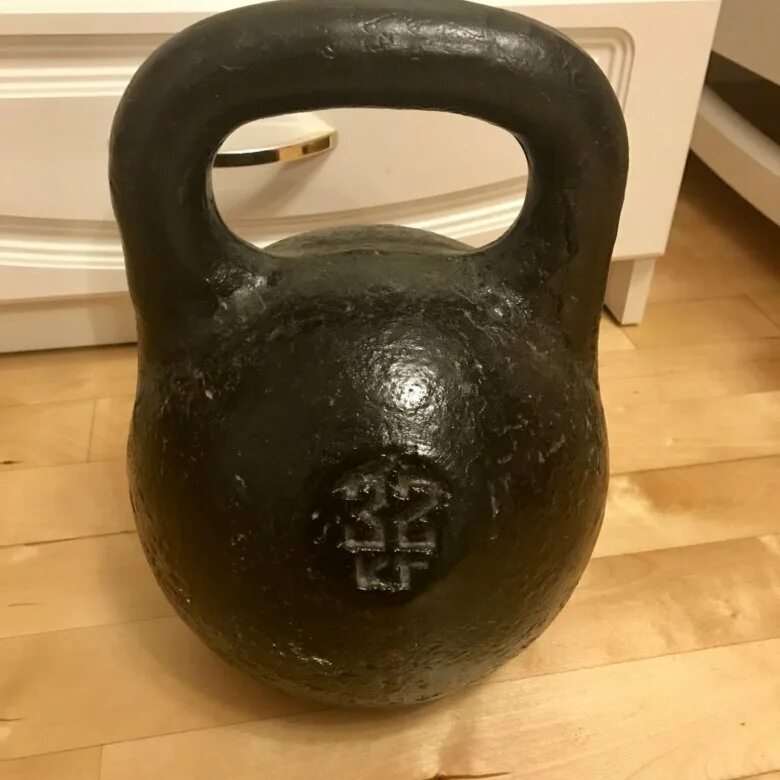 Гиря trx 32 кг. Гиря чугунная titan 32 кг. Гиря чугунная 32 кг. Гиря 40 кг. Гири 32 килограмма.
