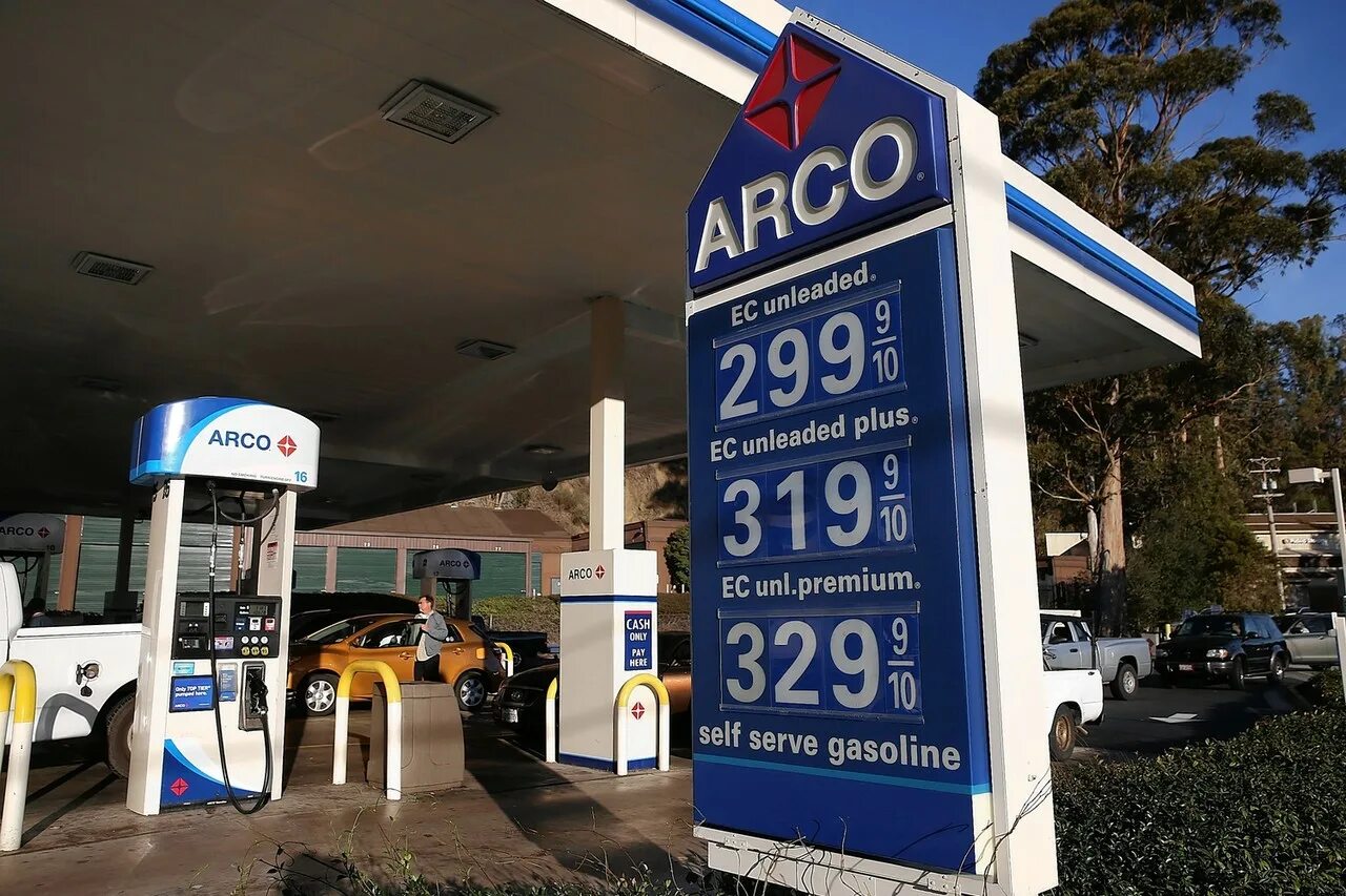 Топливо по английски. Petro stopping centers fuel. Топливо на английском. Топливо по английски. Заправочная колонка.