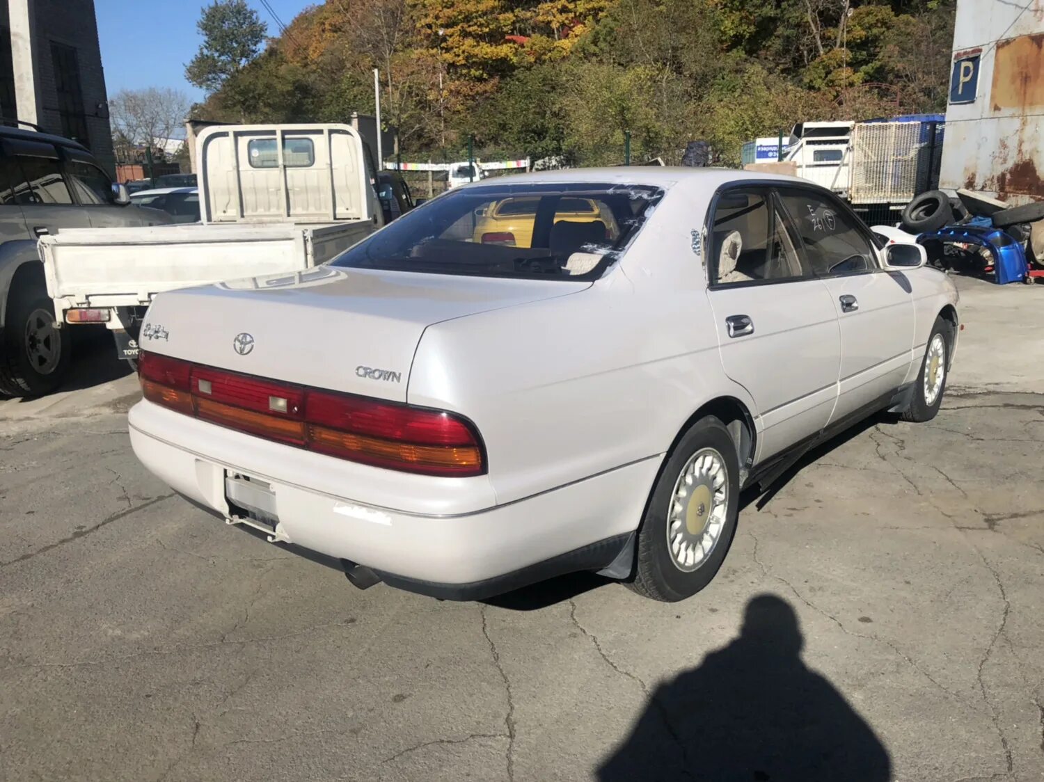 Crown 143. Crown jzs143. Toyota crown 143 кузов. Кроун jzs 143. Crown 143.