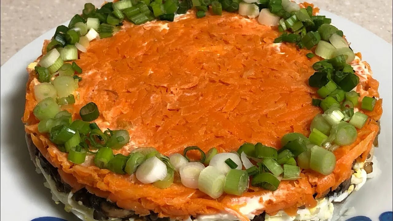 Лисья шубка с красной рыбой. Лисья шубка с красной рыбой