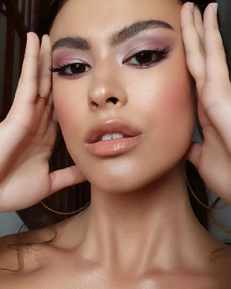 Make up 2025