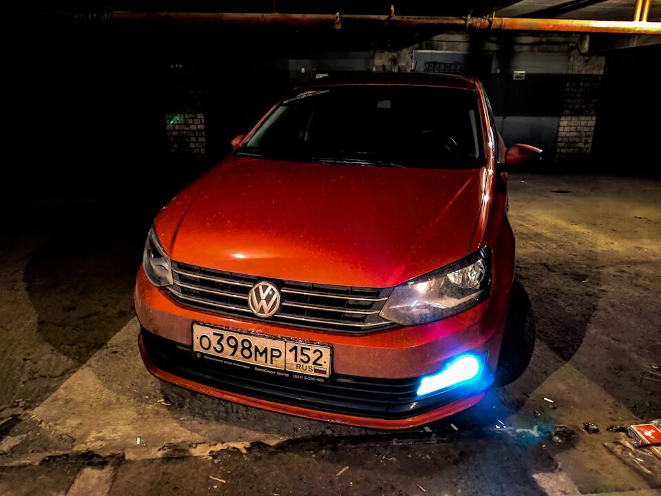 Лампа ближнего света фольксваген поло. Лампа ближнего света фольксваген поло. Лампа ближнего света фольксваген поло 2016. Оранжевые габариты vw polo. Vw polo sedan диодные лампы ближнего.