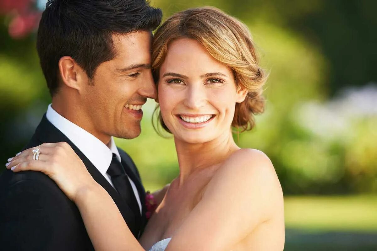 Счастливые пары. Мужчина и женщина в возрасте. Мужчина с семьей. Взрослый мужчина. Мужчина и женщина в возрасте.