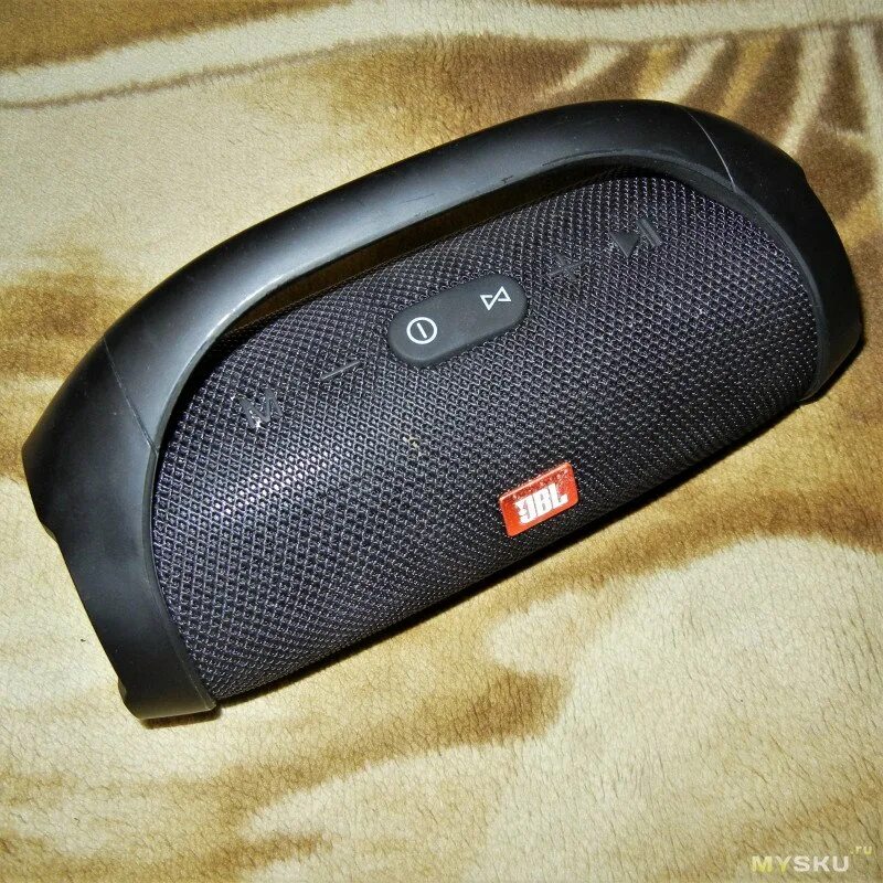 Паленая колонка JBL.