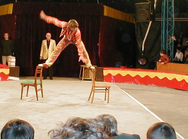 циркач попов олег. коверный. старинный клоун. кавёрный клоун андрей машёнкин. клоун чепченко.