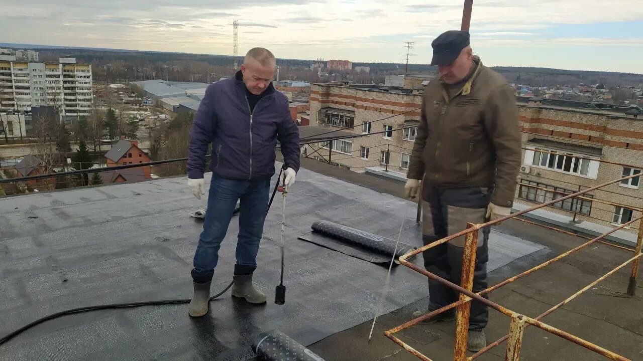 Монтаж крыши. Открытий кровли. Восстановительный ремонт дорожного полотна. Кровель. Восстановительные работы арендатора.