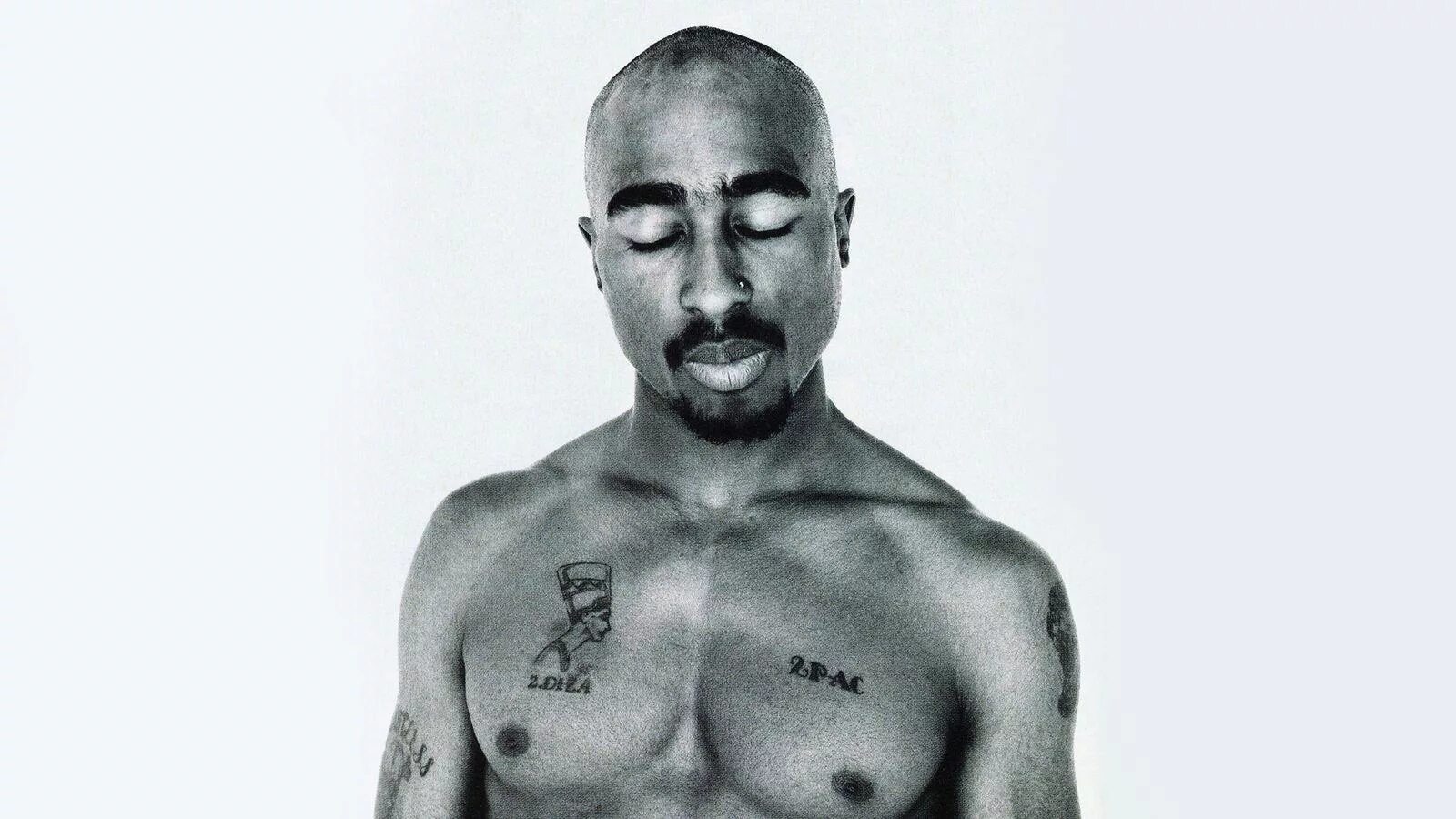 Rapper 2pac. 2pac крест. 2pac фото. 2pac чб. Бесплатные песни 2pac