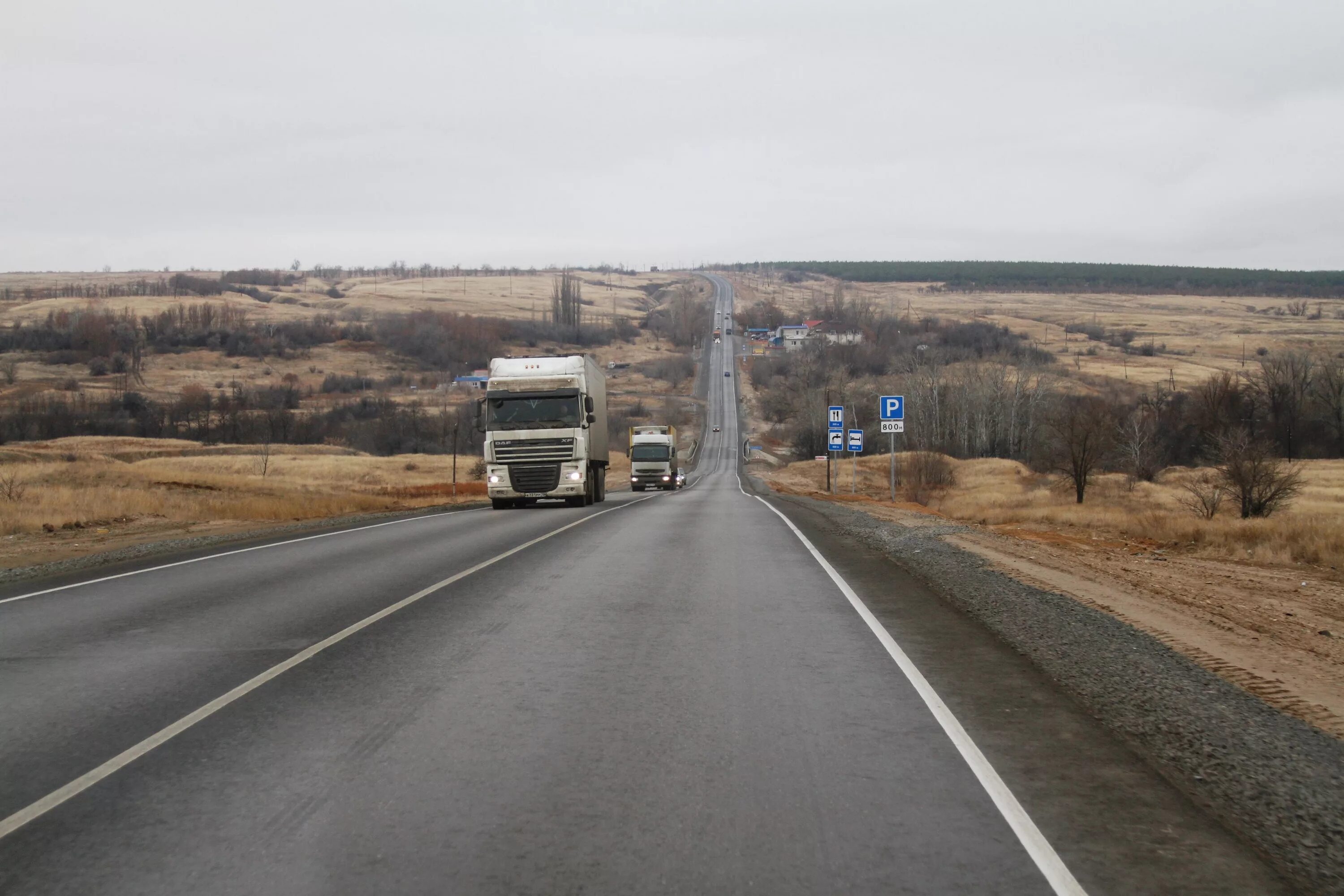 Волгоград какая трасса. Дорога Волгоград. Волгоградская трасса. Дорога в Волгоградской области на трассе. Четырехполосная дорога Волгоградской области.