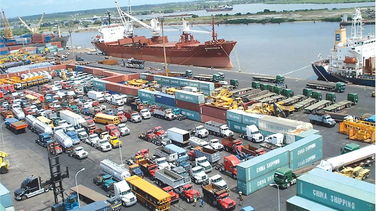 Порт Лагос Нигерия. Морской порт Лагос. Port Harcourt Nigeria морской порт. Порт Лагос специализация.