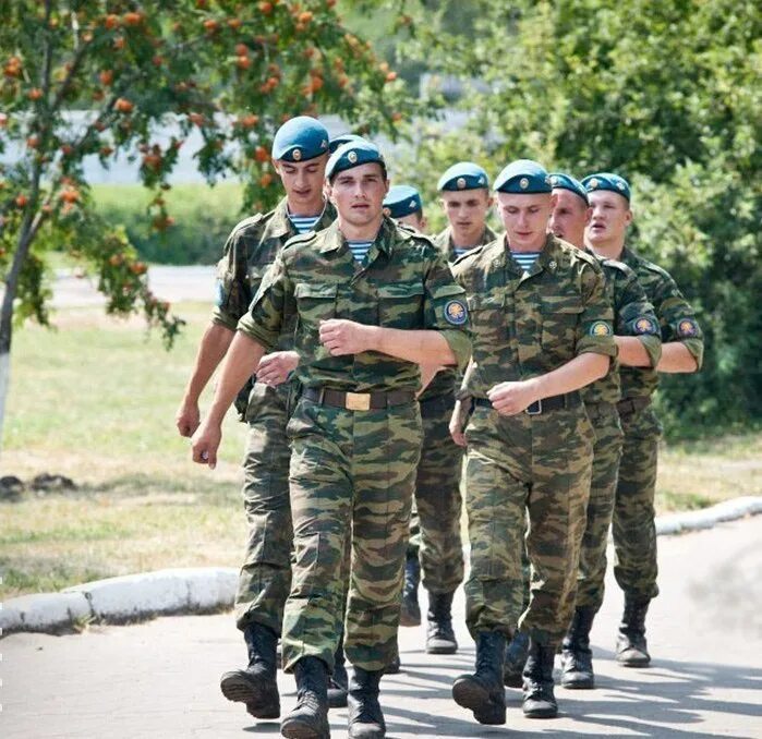 14 летний военный. Камуфляж ВСР-98 СПН ВДВ.