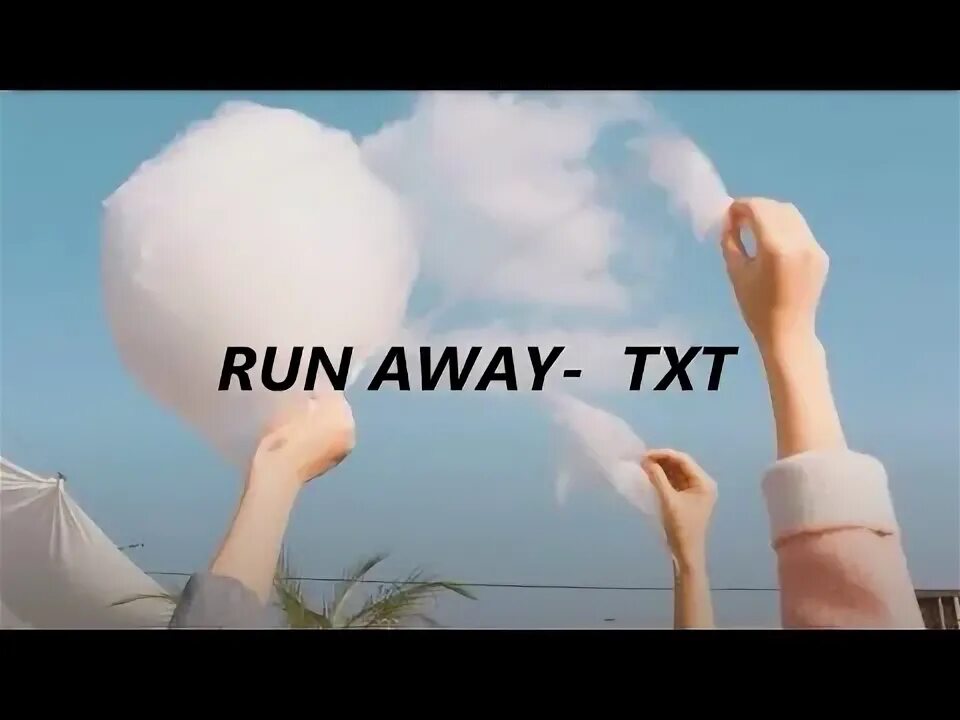 Easy away. Txt Run away. Костюмы тхт Run away. Runaway txt обложка. Txt Run away era.