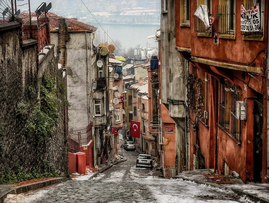 Стамбул старый город султанахмет. Улочки Стамбула старый город. Турецкие улочки Стамбула. Район Балат Турция. Балат и фенер.
