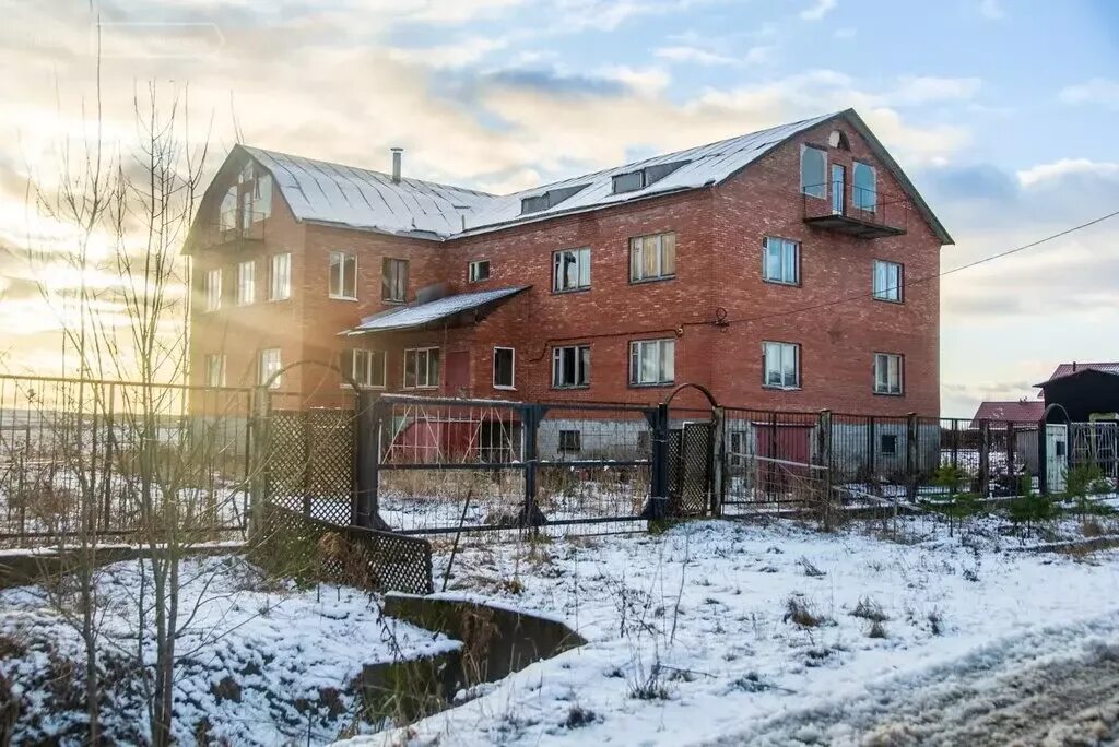 Красный Бор (Тосненский район). Дом купить в Красном Бору. Купить квартиру в красном боре