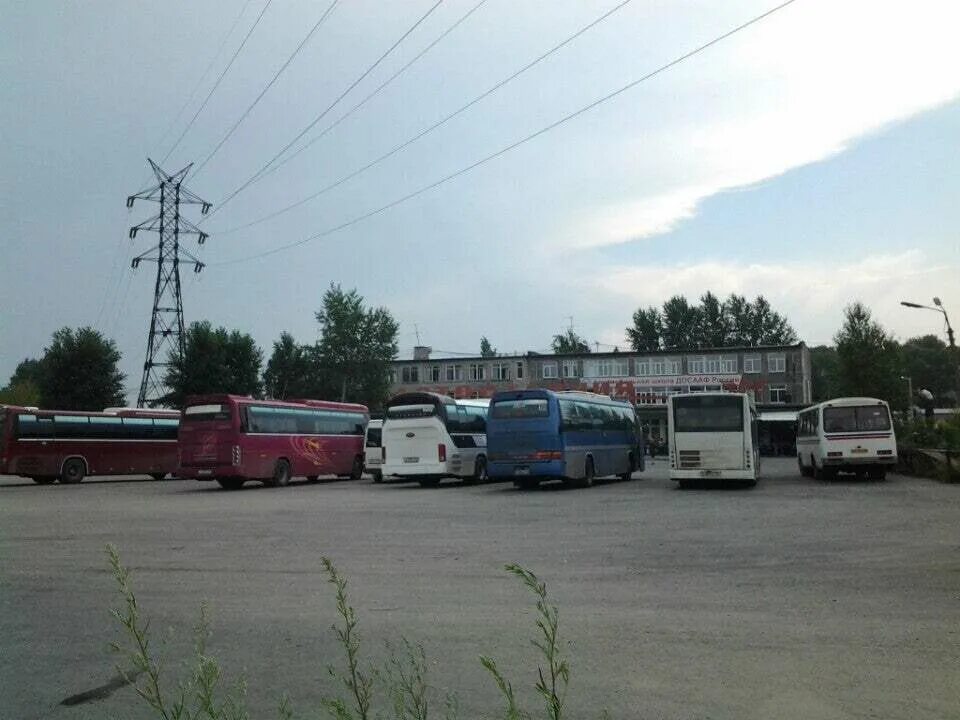 Реж екатеринбург автобус северный. 151 автобус ревда. Автобус первоуральск екатеринбург северный автовокзал. График автобусов сухой лог екатеринбург южный автовокзал. Нефаз 5299-20-15 тт 139 54.