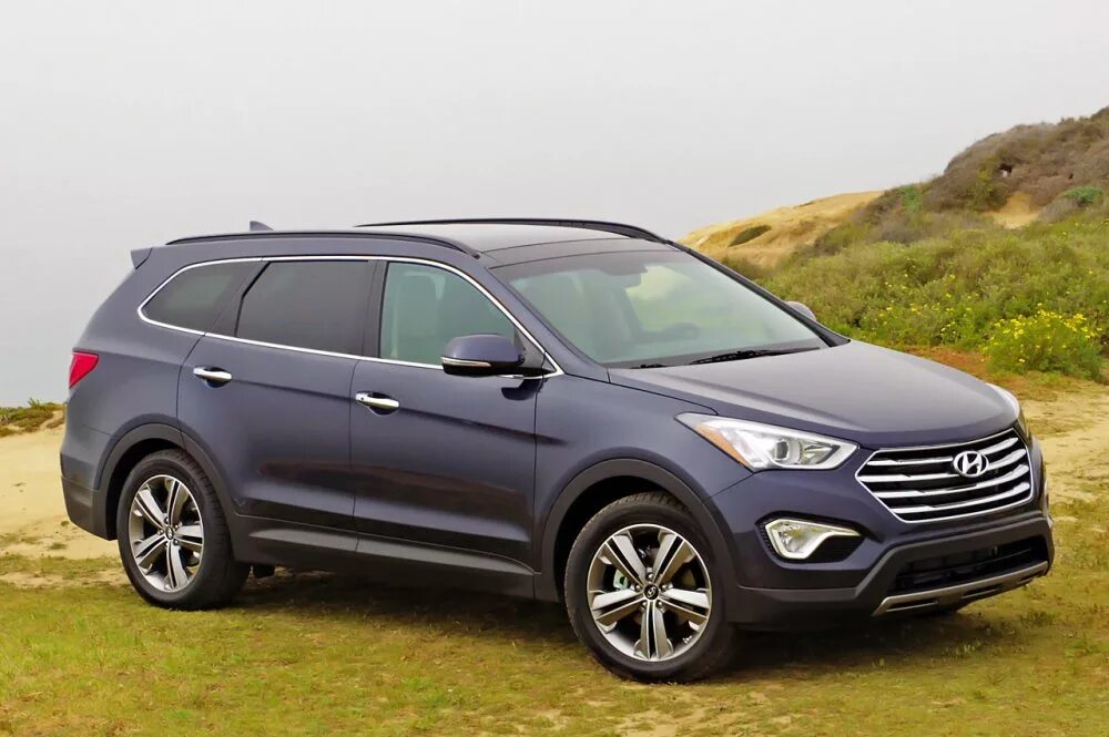 Купить гранд санта. Hyundai Grand Santa Fe. Hyundai Santa Fe 2014. Hyundai Санта Фе 2013. Hyundai Grand Santa Fe 2014.