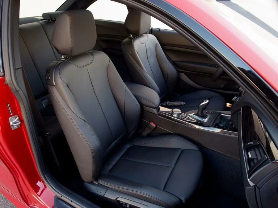 Сиденья бмв 3 купе. Передние сиденья купе. Сиденья передние bmw coupe. Сиденья от бмв 3 купе. Сиденья от бмв 3.