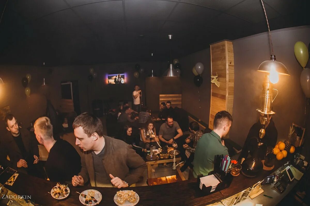 Sweet smoke логотип. Dragone smoke, сочи. Эдисон смок россошь кальянная. Smoke house академгородок. Smoke&mo, архангельск.