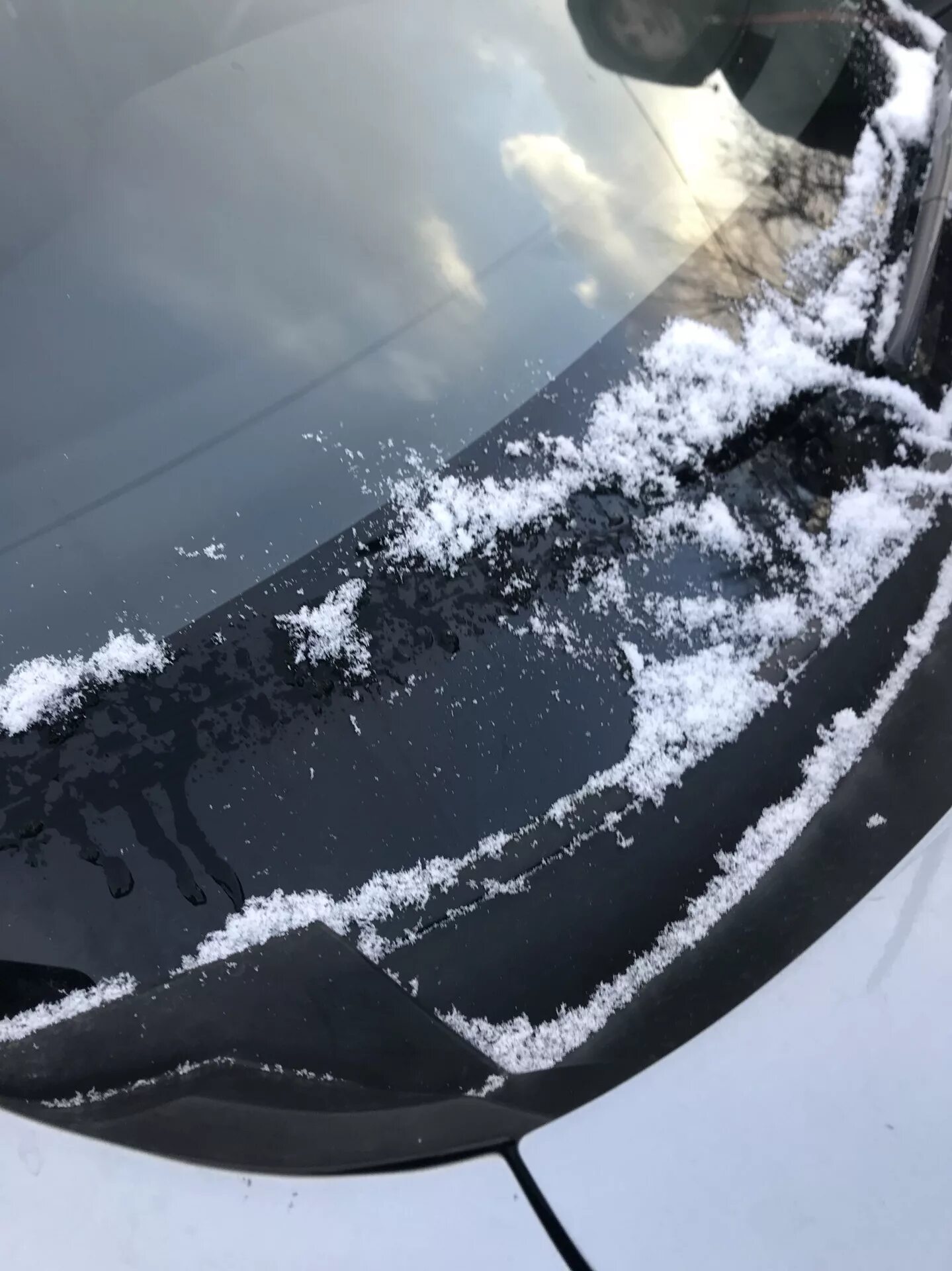 Стекло лобовое митсубиси аутлендер 3 с полным обогревом. Обогрев лобового стекла митсубиси аутлендер 3. Подогрев лобового стекла митсубиси аутлендер. Кнопка включения подогрева лобового стекла на аутлендер 3. Лобовое стекло митсубиси аутлендер 3.