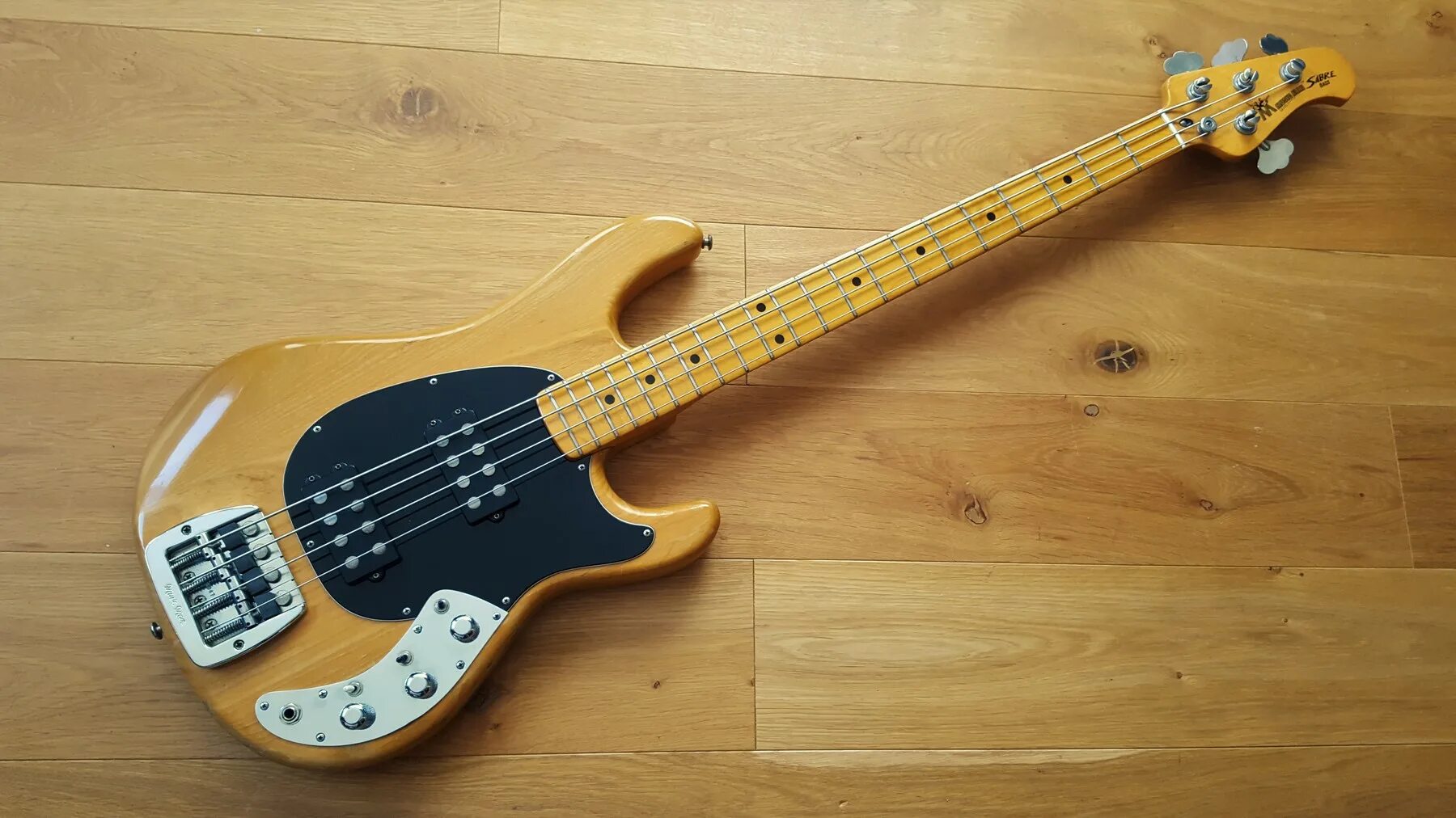 Бас мэн. Music man stingray bass. Бас мэн. Бас гитара fender musicman. Бас мэн.