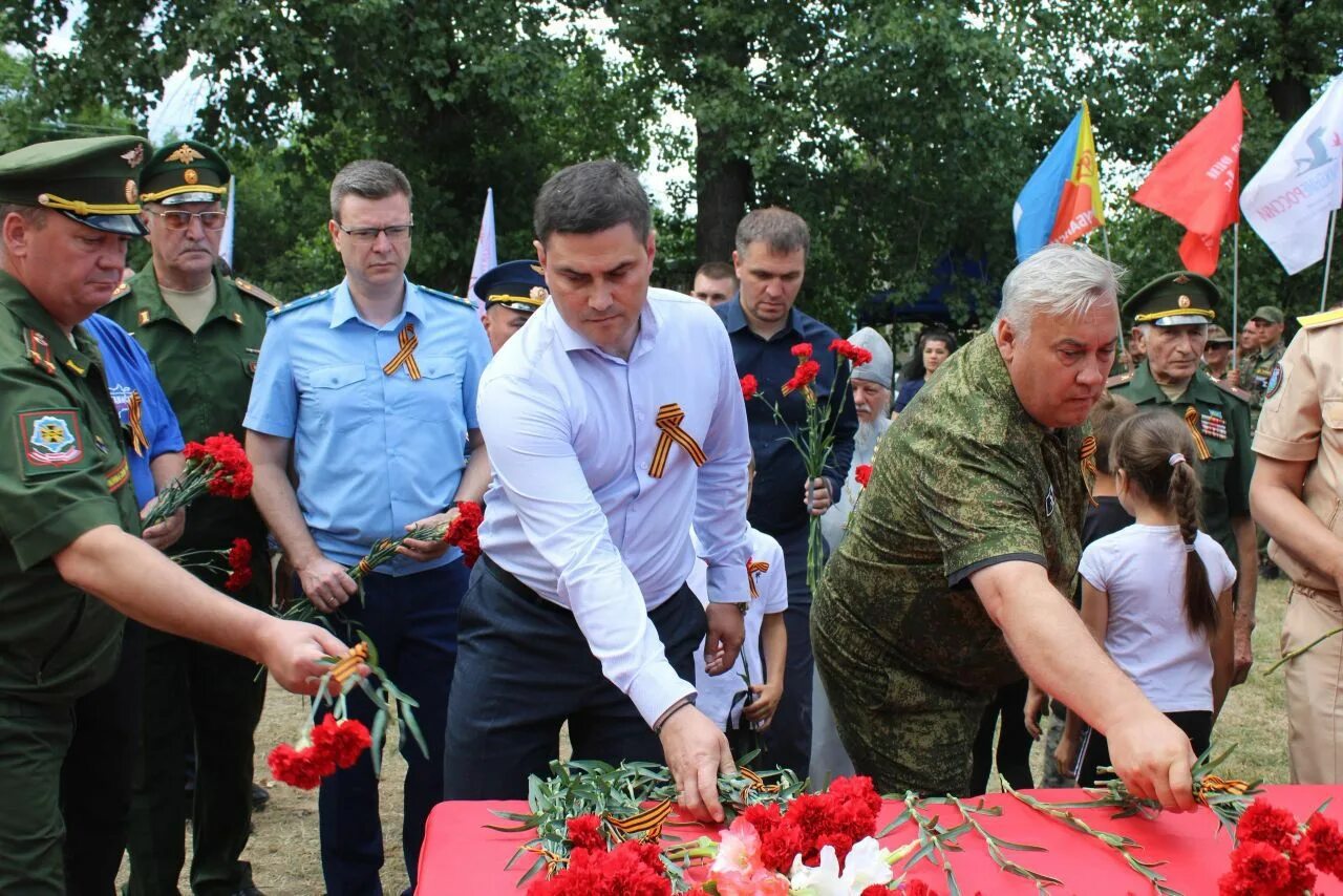 Братская могила село Кеслерово Крымского района. Память погибшим на войне. Кеслерово Крымский район. Погода в кеслерово крымского