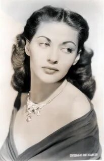 Yvonne De Carlo - Photos 3.