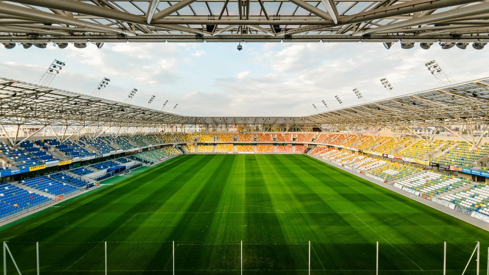 Стадион Ченстохова городской. ФК Ракув стадион. Стадион Наполи. Lusayl stadioni. Стадионы ру