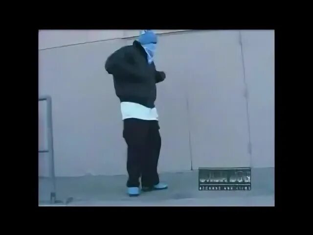 B walk. C walk crips. танец blood b walk. крипс c walk гиф.