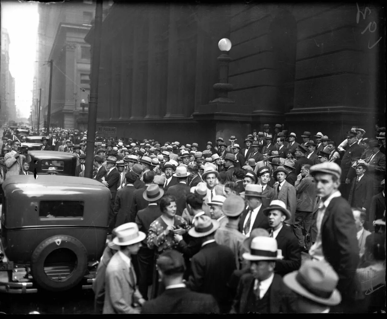 5 января 20 года. Аль Капоне 1931. Чикаго 1931. Аль Капоне фото на улицах Чикаго.