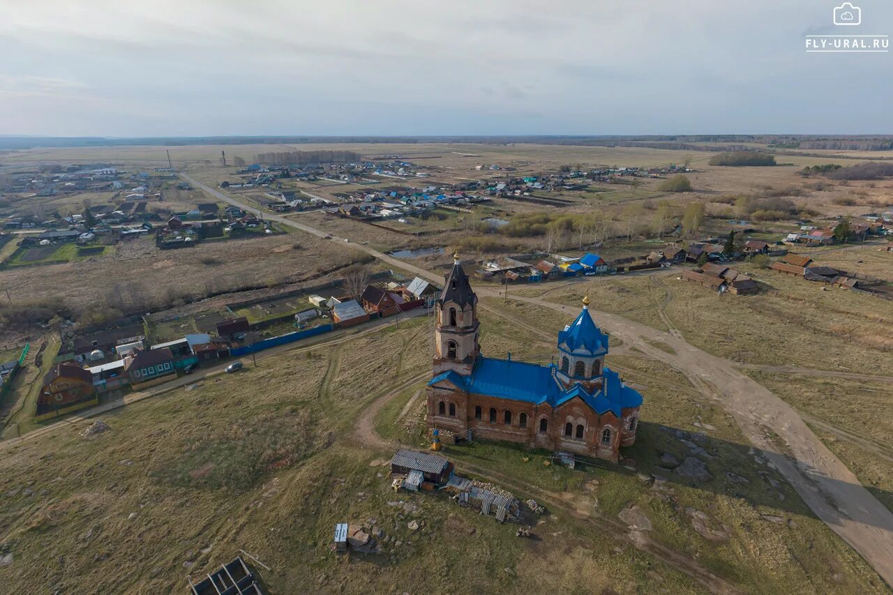 Храм Архангела Михаила в Новоипатово. Свердловская область Новоипатово Сысертский район. Церковь в Новоипатово Свердловской области. Храм в селе Новоипатово Свердловской области. Погода никольское сысертский