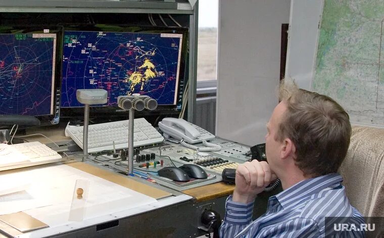 Диспетчер в орле. Диспетчер автомобильного транспорта. Диспетчер такси. Диспетчер 112 мчс. Еддс рязань.