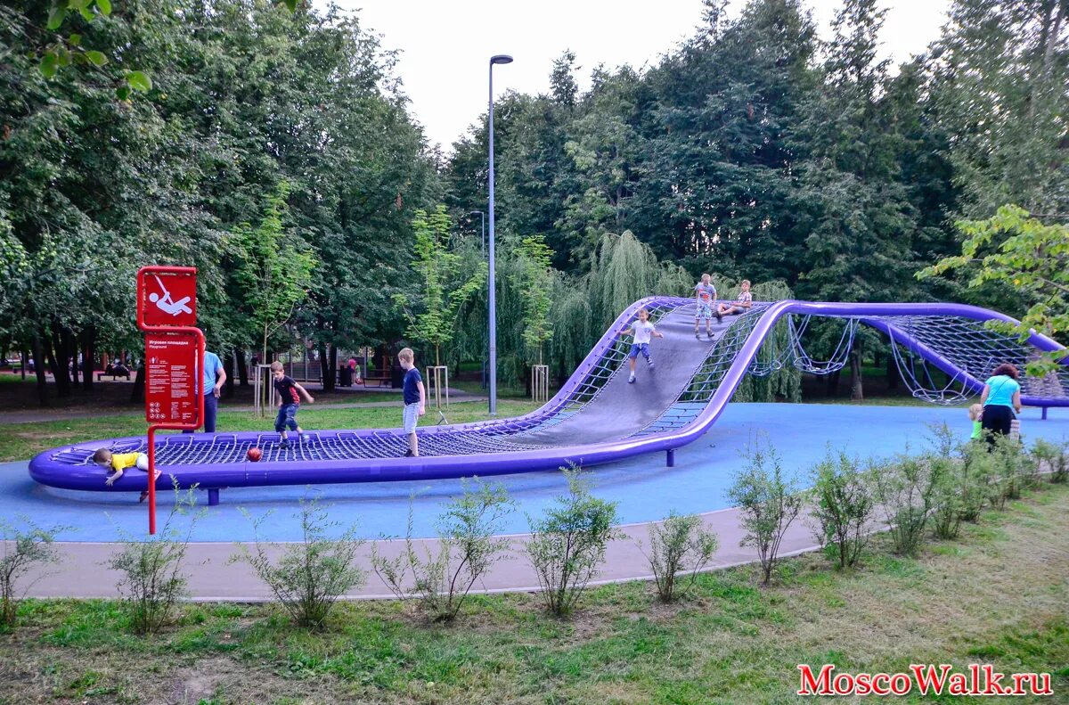 Парк олимпийской деревни. Парк олимпийской деревни 80 в Москве. Парк олимпийской деревни площадки. Парк олимпийской деревни в Москве детская площадка. Village парки
