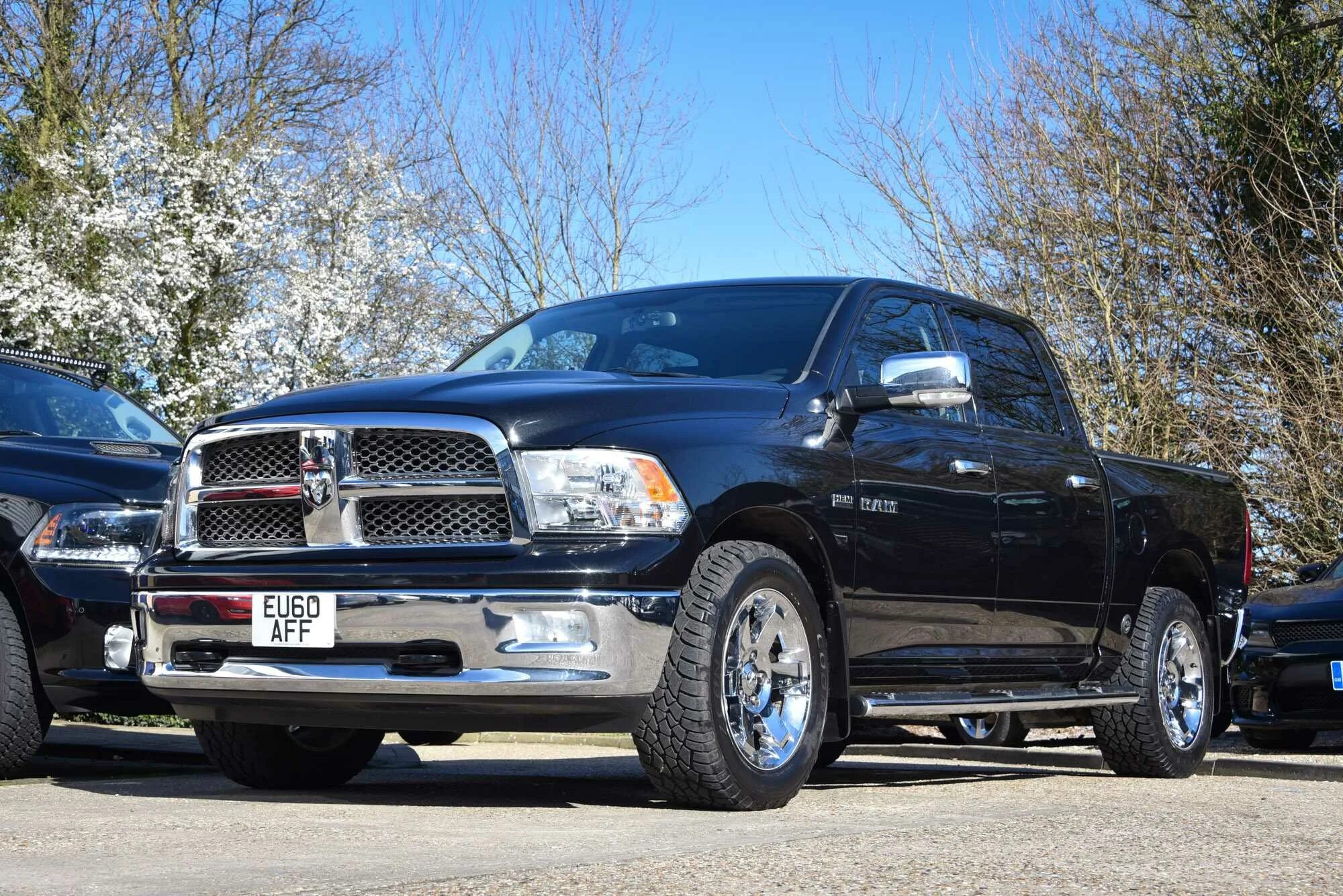 Додж рам купить бу в россии. Dodge Ram 2010. Dodge Ram 1500 2010. Dodge Ram 1500 Laramie. Додж Рэм 2010.