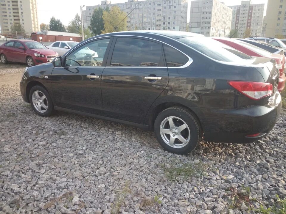 Ниссан Альмера на литье g15. Nissan Almera g15 колеса р16. Nissan Almera g15 на литье. Nissan Almera g15 r16.