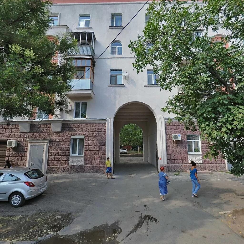 Розы люксембург 113 таганрог. Таганрог улицы ул. Розы люксембург 92 таганрог. Роза люксембург 128 таганрог. Таганрог улица розы люксембург.