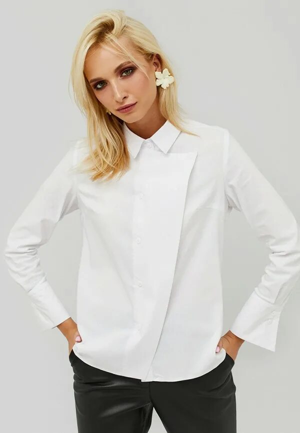 Белая блузка. Рубашки женские стильные. Белая рубашка женская. Стильные белые рубашки женские. Белая блузка женская.