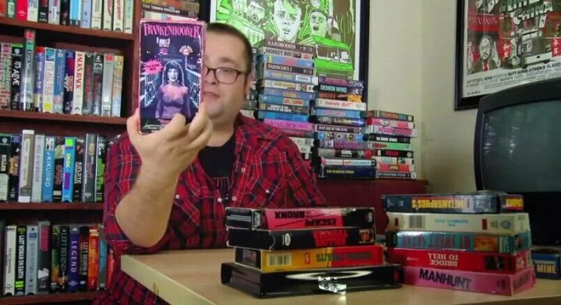 Миша марвин перемотай обложка. Перемотка группа. Пауза и перемотка. Перемотай побольше. Продюсер эммы м.