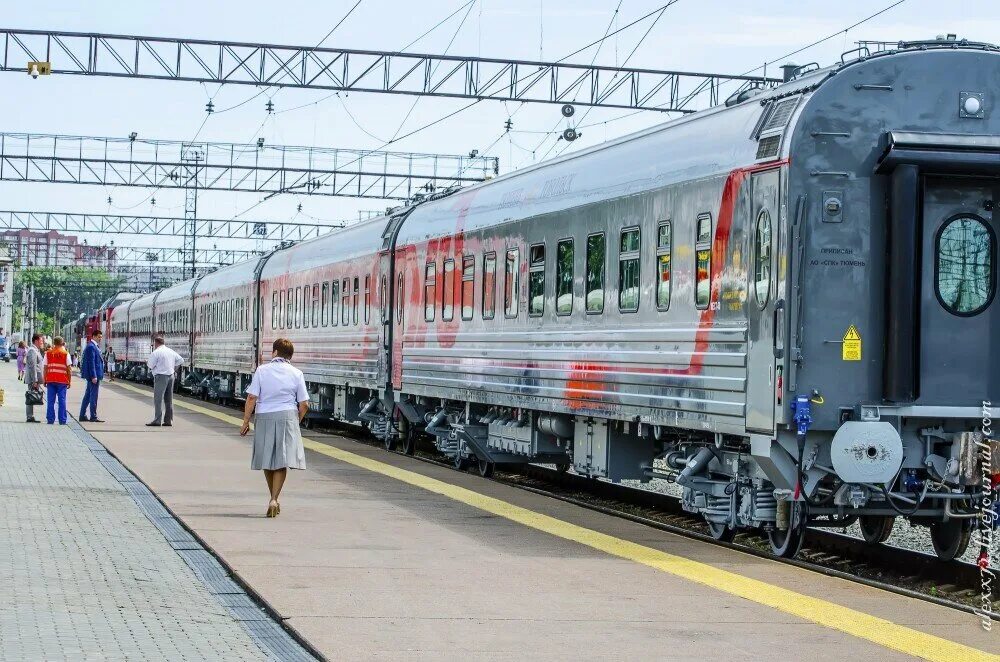 Движения поездов тюмень. Императорский вагон Тюмень Тобольск. Императорский поезд Тюмень Тобольск. Электричка Тюмень Тобольск. Императорский поезд в Тобольск.