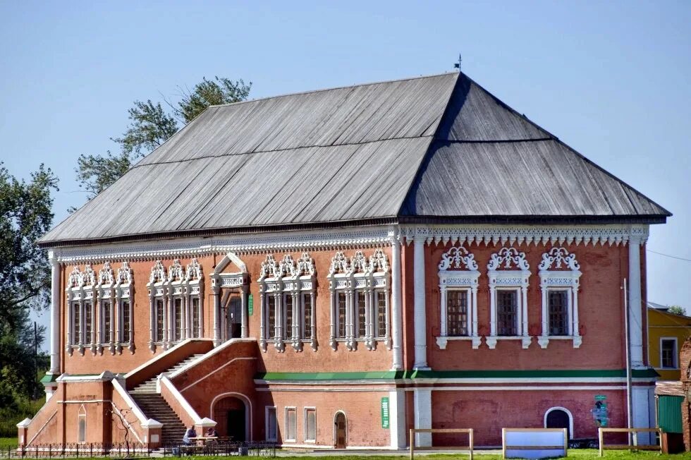 Дом строганов пермь. Палаты строгановых усолье. строгановские палаты пермский край. музей строгановых в усолье.