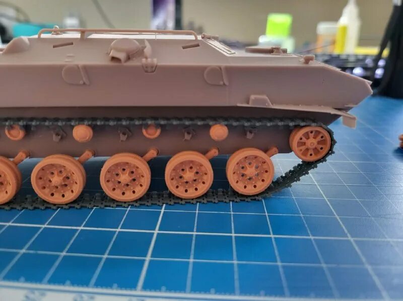 35. Танкетка tkw-ii. Танкетка ткс 1\35. Т-62 trumpeter 1/35. Т60 боковики.