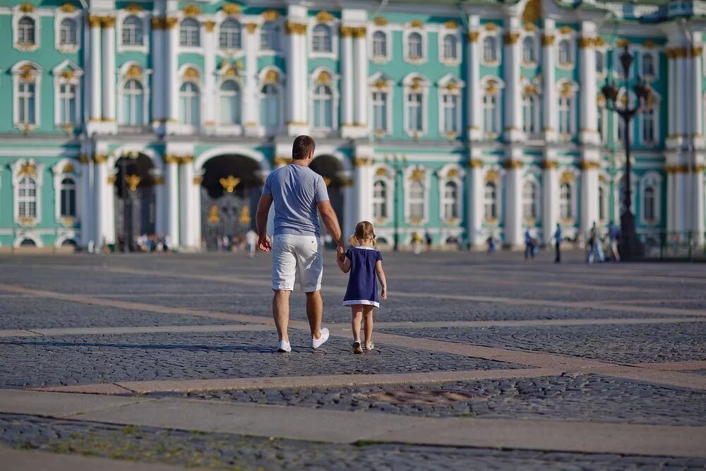 Сходить с ребенком питере. Петербург для детей. Прогулки по Петербургу для детей. Фотосессия прогулка по Питеру.