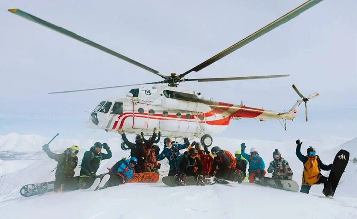 Kamchatka freeride community петропавловск камчатский. Kamchatka freeride community петропавловск камчатский. Экскурсия на снегоходах камчатка. Камчатка фрирайд комьюнити. Камчатка зимой.