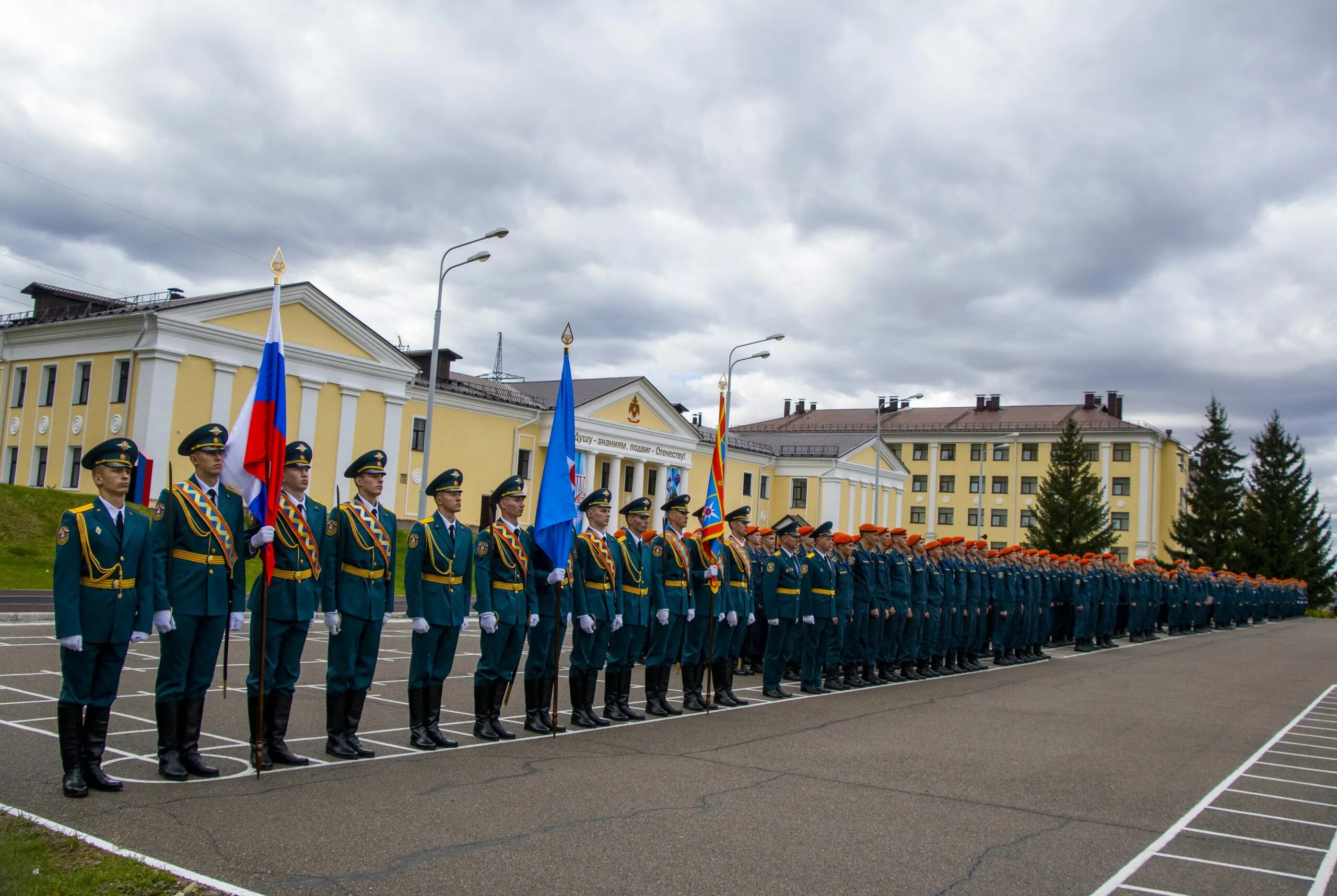 Академия МЧС Железногорск. Присяга АГЗ МЧС. Сибирская пожарно-спасательная Академия ГПС МЧС России классы. Академия МЧС Новогорск.