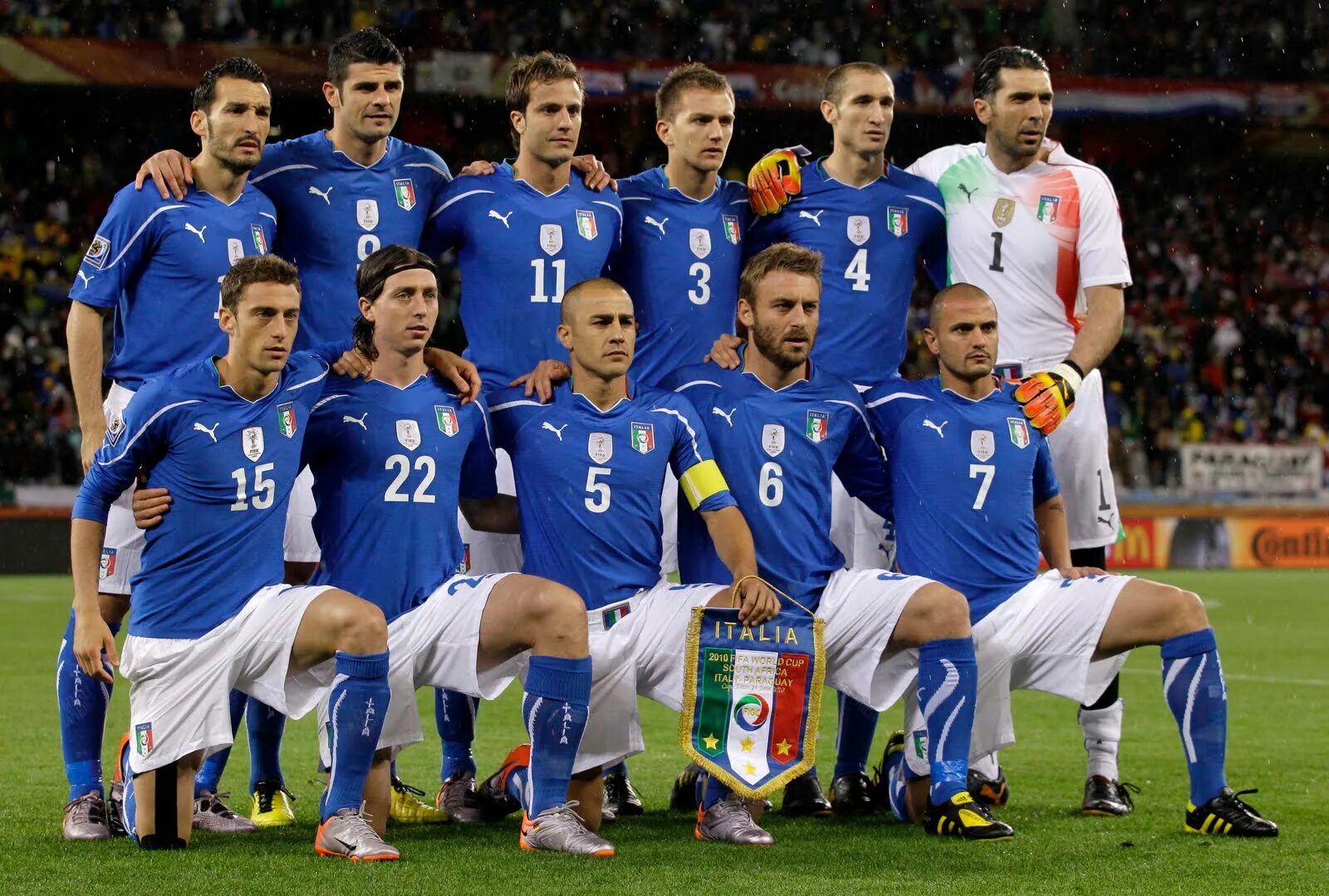 Италия чемпионы сколько раз. Сборная Италии 2010. Сборная Италии по футболу 2010. Сборная Италии состав. Сборная Италии по футболу состав.